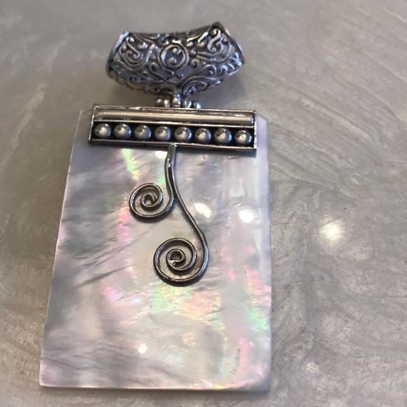 Necklace - Picture 2 of 4